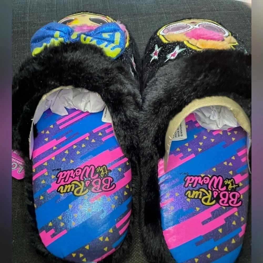 L.O.L. Surprise! cozy slippers